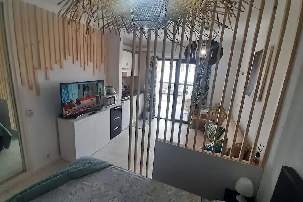 プエルト・デ・ラ・クルスCentral Studio With Sea View Balcony!アパートメント アパート プエルト・デ・ラ・クルス