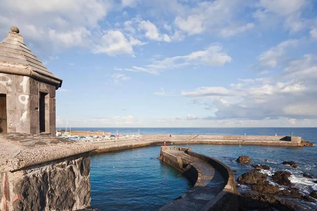 アパート プエルト・デ・ラ・クルスCentral Studio With Sea View Balcony!アパートメント