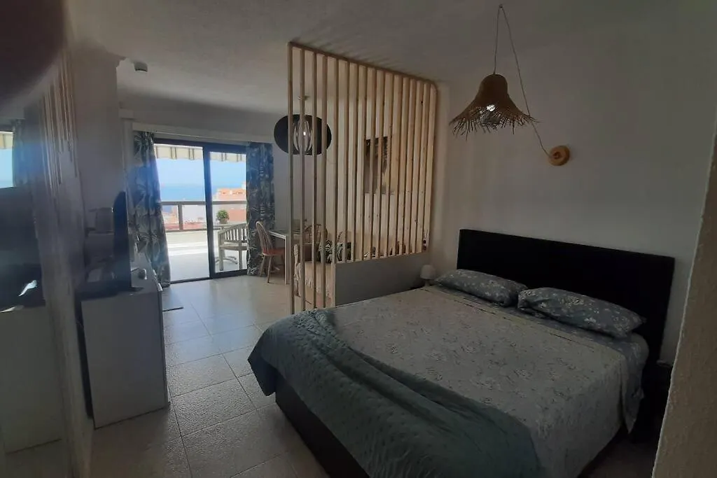 プエルト・デ・ラ・クルスCentral Studio With Sea View Balcony!アパートメント アパート プエルト・デ・ラ・クルス